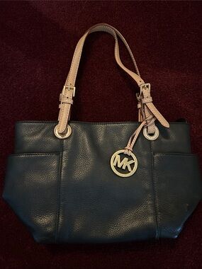 Michael Kors Small Jet Set Tote